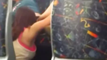 Ο Γιώργος μασάζει ένα όμορφο ελληνικεσ τσοντεσ βιντεο κουτί