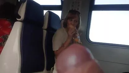 Ένα κορίτσι κλήσης παίρνει ελληνικεσ τσοντεσ sirina fucked σε όλες τις τρύπες χωρίς προβλήματα ...