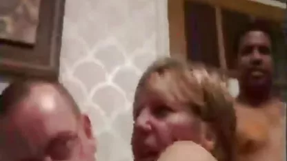 Sexy θηλυκό δάγκωμα καβάλο της μέσα από καλσόν νεεσ ελληνικεσ τσοντεσ