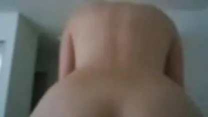 Τα κορίτσια της συλλογής δείχνουν ελληνικεσ τσοντεσ sirina τους τακτοποιημένους ιερείς τους