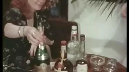 Δύο νεαροί κόρες ήταν ικανοποιημένοι με ένα μαύρο μέλος του Negro ελληνικεσ τσοντεσ sirina