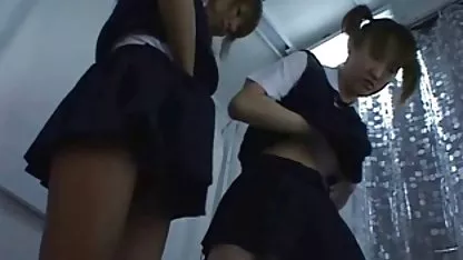 Σκληρό fisting και κολπικό σεξ για μια χαριτωμένη καυτή μελαχρινή ερασιτεχνικεσ τσοντεσ ελληνικεσ
