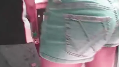Ο μασέρ palies elinikes tsontes πατάει μια όμορφη γκόμενα στον πρωκτό