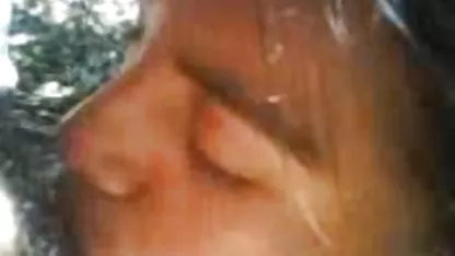 Ο αδελφός γυρίστηκε ερασιτεχνικεσ ελληνικεσ τσοντεσ γυμνή αδελφή του στο μπάνιο σε μια κρυφή κάμερα