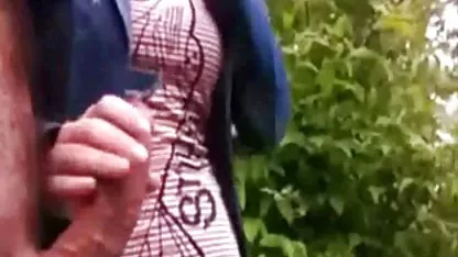 Δύο ισχυρά σκυλάκια κυριαρχούν σε έναν άνθρωπο και τον γαμήσω με ένα strapon στον ελληνικεσ τσοντεσ χχχ κώλο
