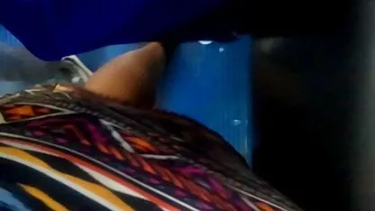 Χυμώδης νεοσσός ελληνικεσ επαγγελματικεσ τσοντεσ χτυπητός μουνί και fucked κώλο με το παιχνίδι